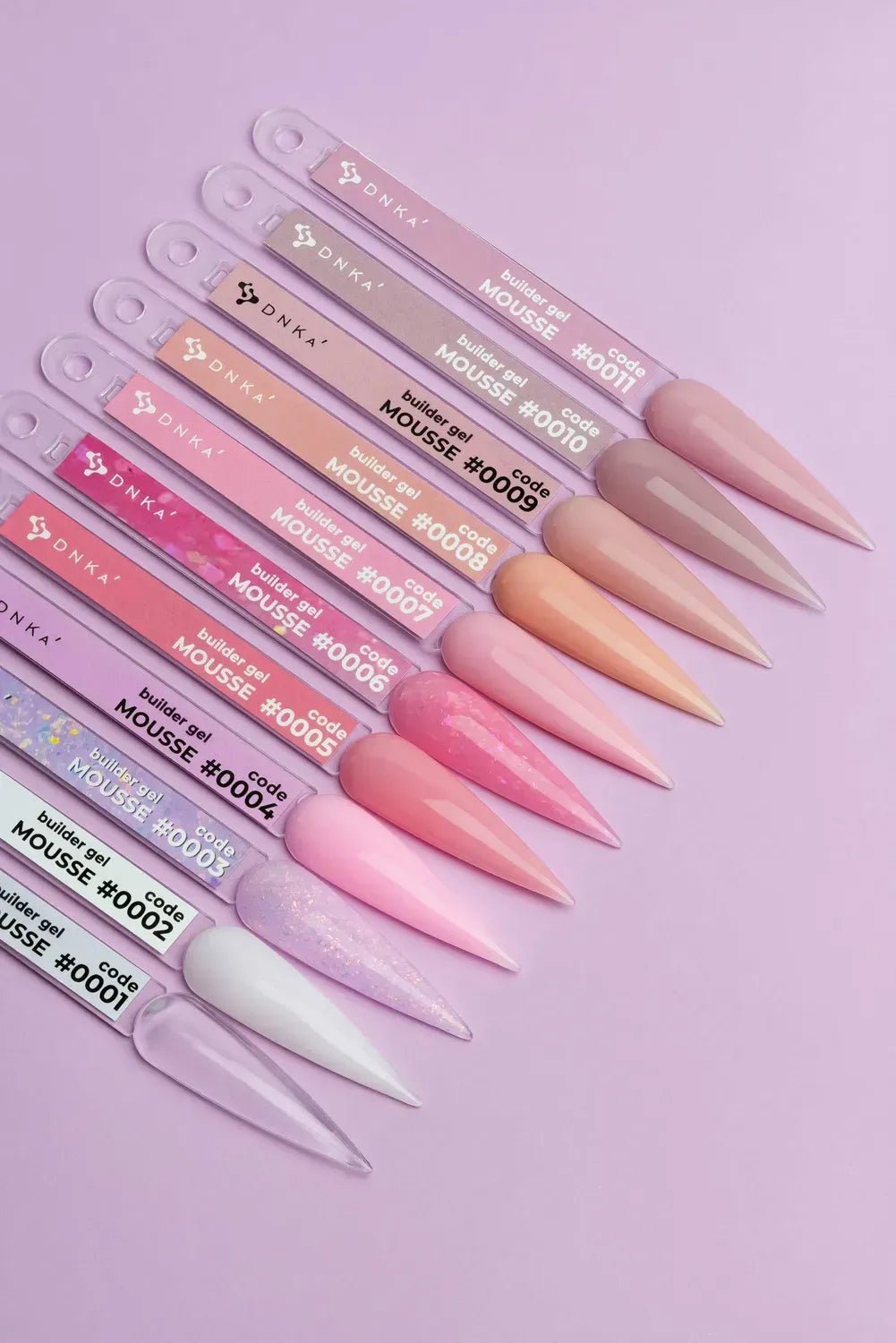 Variëteit aan DNKa builder gel mousse in verschillende kleuren en tinten voor nagelstyling