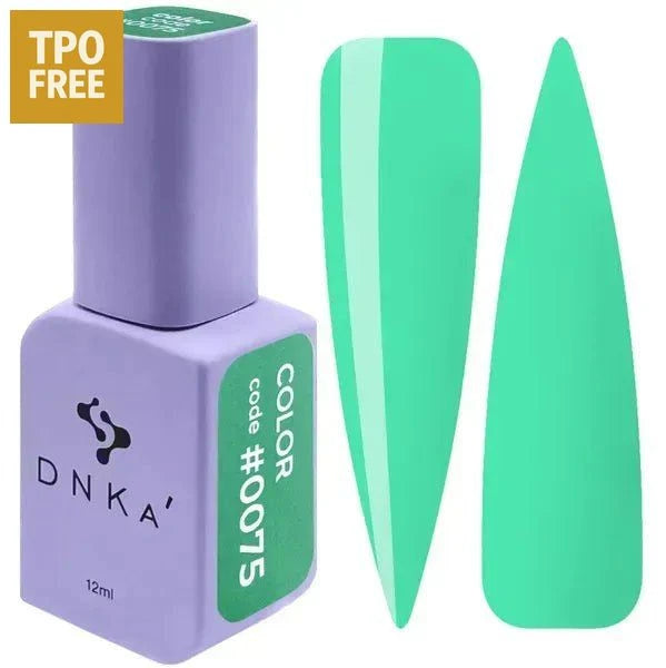 DNKa Summer gellak set met paarse nagellakfles en mintgroene nagelkleurenvoorbeeld