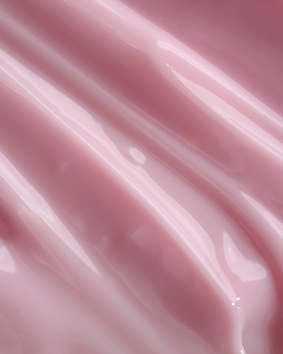 DARK donkere builder gel nagels in lichtroze kleur voor een stijlvolle afwerking