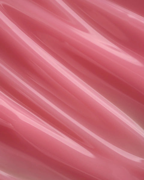 DARK donkere builder gel nagels in een zachte roze tint voor een elegante nagelafwerking