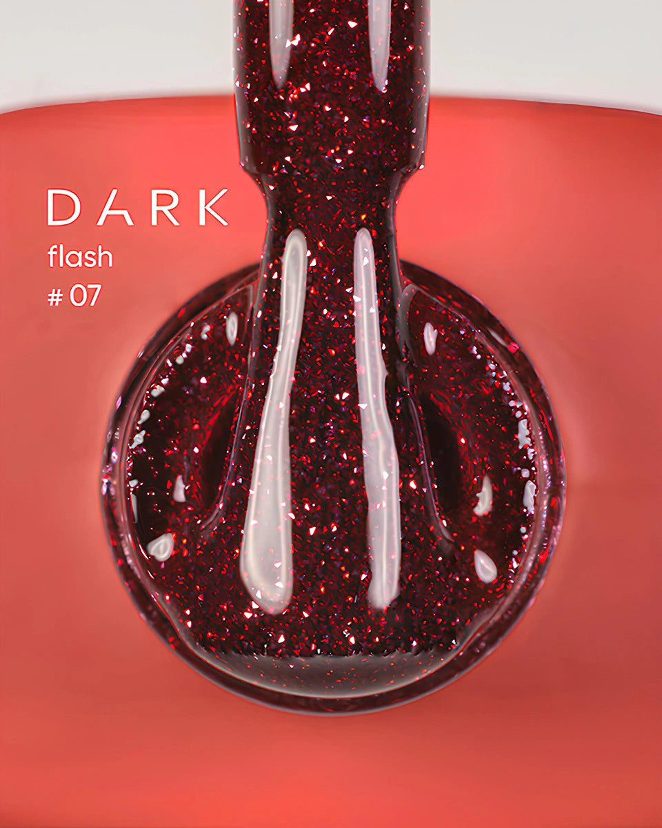 DARK gellak donker rood met glitters voor een glamoureuze manicure