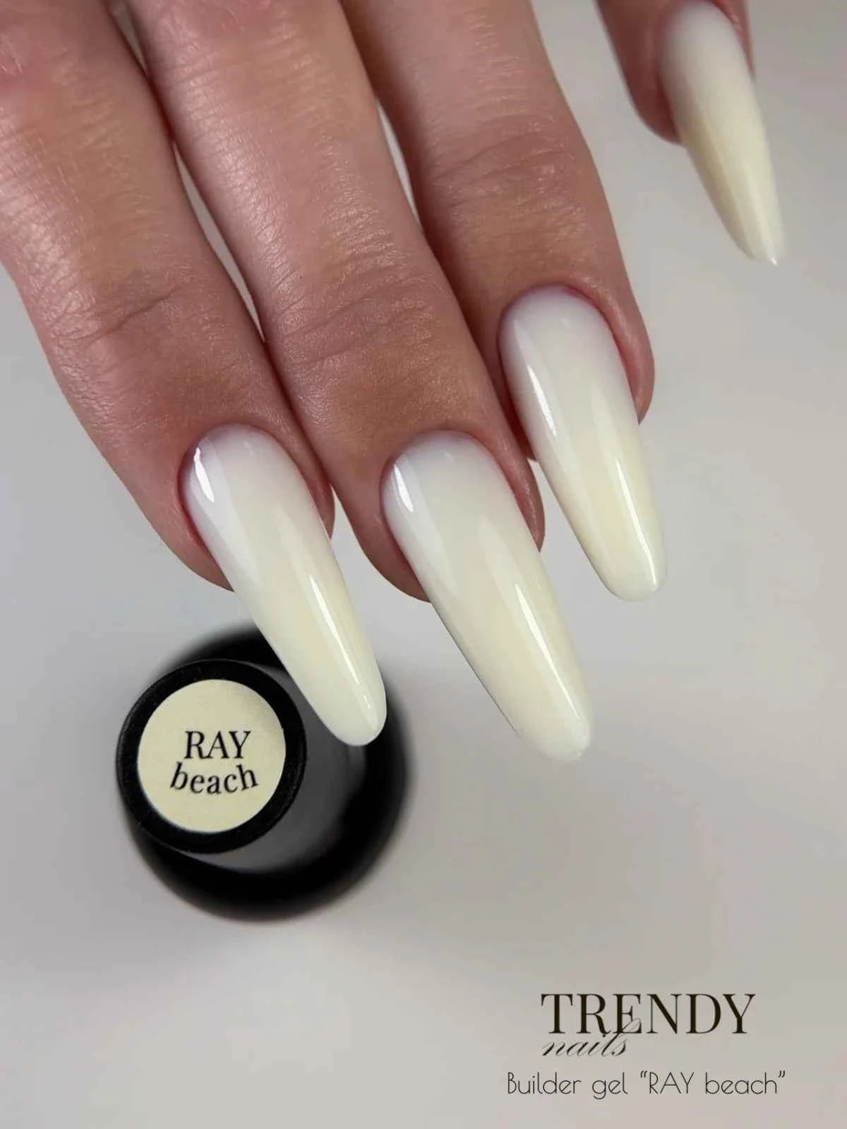 Builder Gel in a Bottle BEACH RAY 15ml, Trendy Nails