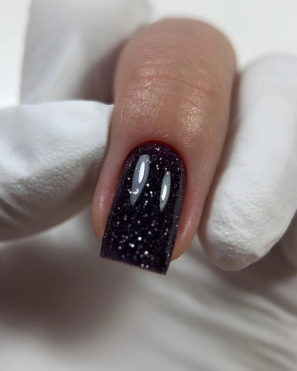 DARK Gellak Flash 10 met glinsterende zwarte kleur voor perfect afgewerkte nagels