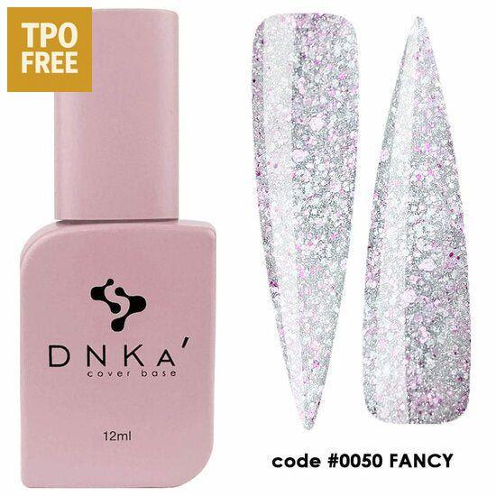 DNKa glitter nagelbasis Fancy in roze flesje met glinsterende zilveren swatches voor nagels