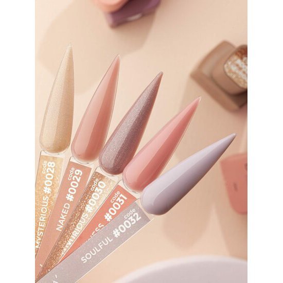 Professionele nagellak groothandel staaltjes met nude en glitter tinten van DNKa zonder TPO
