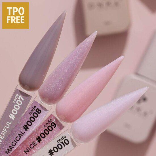 Professionele nagelproducten van DNKa met zachte roze en paarse tinten en glittereffecten