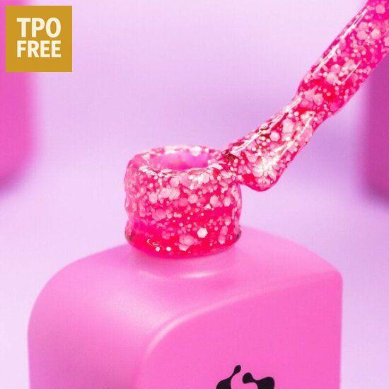 Roze fles met glitter borstel en TPO vrije cover base tekst op roze achtergrond