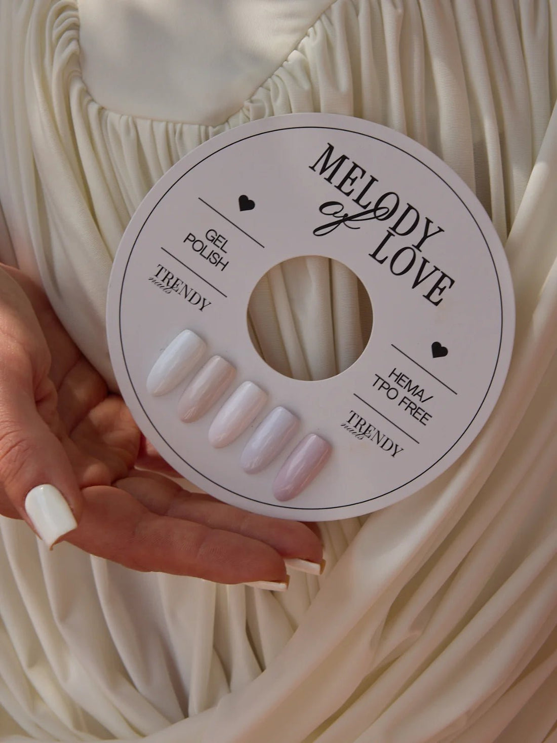 Trendy Nails gellak Aria 8ml op kleurstaal met elegante nagelkleuren voor een stijlvolle manicure