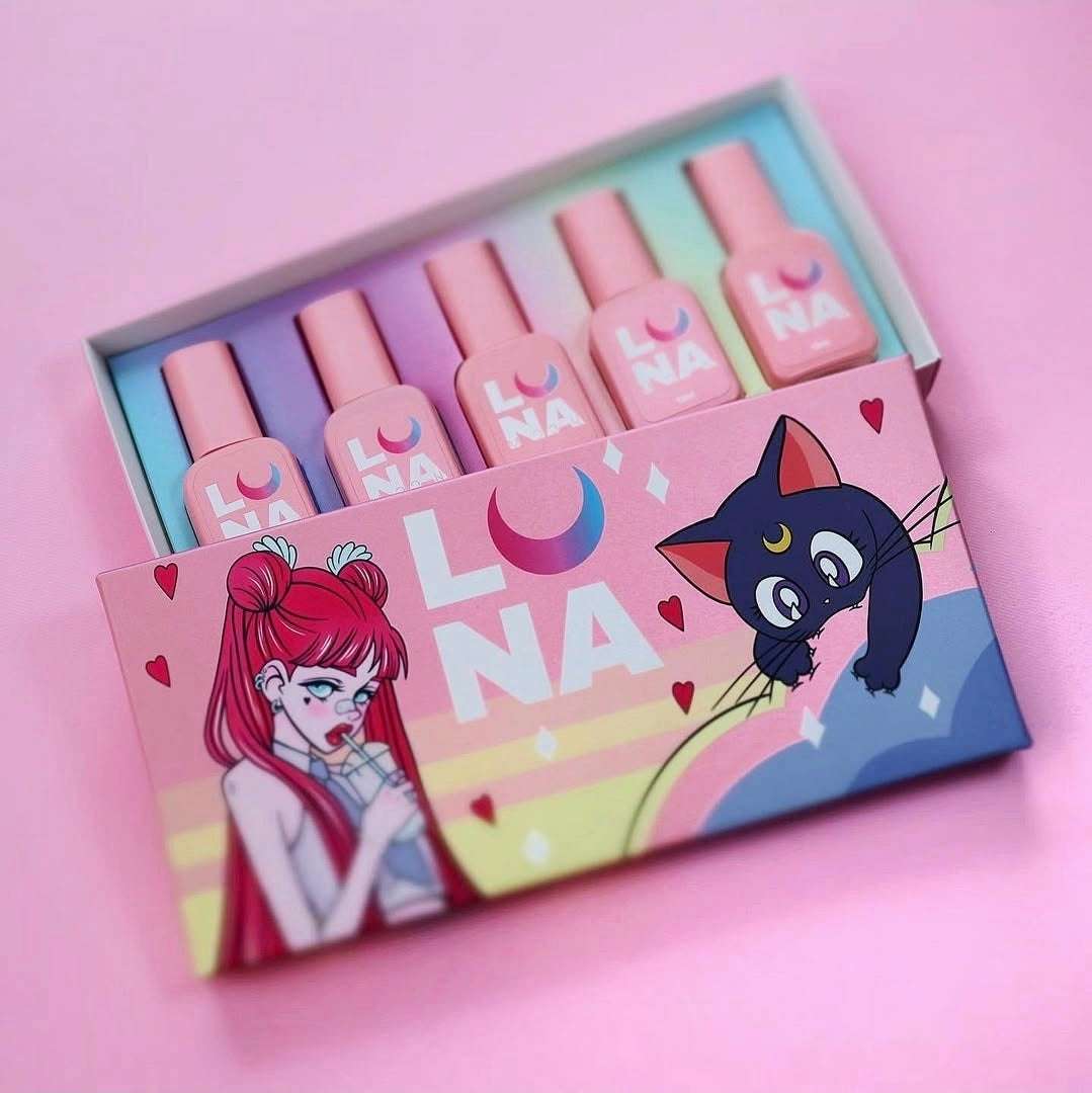 LUNA nagel box set 13ml met vijf schattige nagellakken in een kleurrijke verpakking