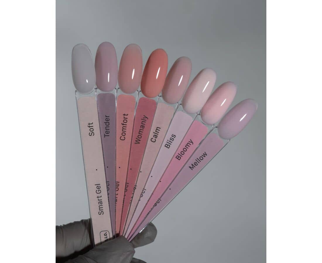 HEYLOVE builder gel nagels in verschillende roze tinten voor mooie nagelstyling