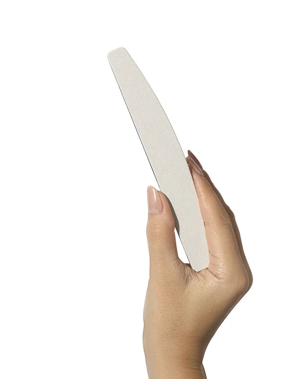 Wegwerp nagelvijlen halvemaan in hand, ideaal voor een gladde nagelafwerking.